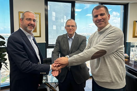 מימין: עמיר לייבוביץ אלברטו גרפונקל יואן קדוש, צילום: יח״צ סיגמא קפיטל  